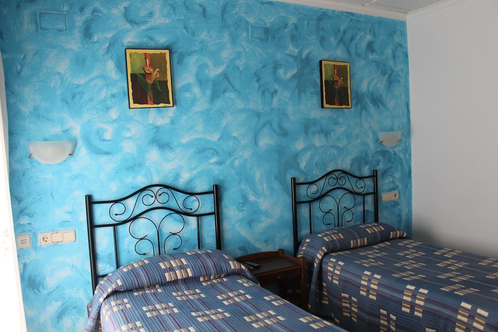 Hostal Cabañas Carboneras de Guadazaón Habitación foto