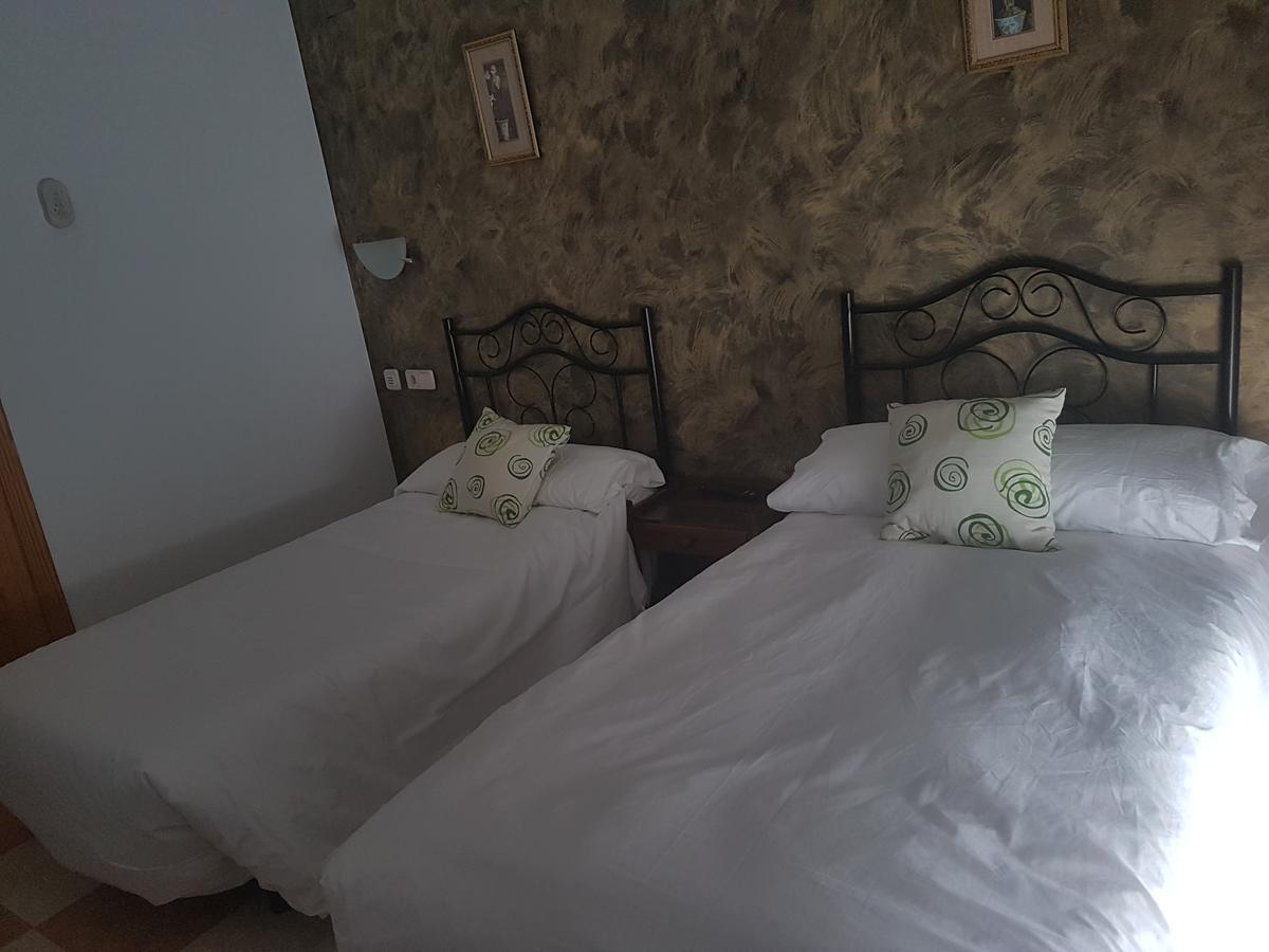 Hostal Cabañas Carboneras de Guadazaón Exterior foto